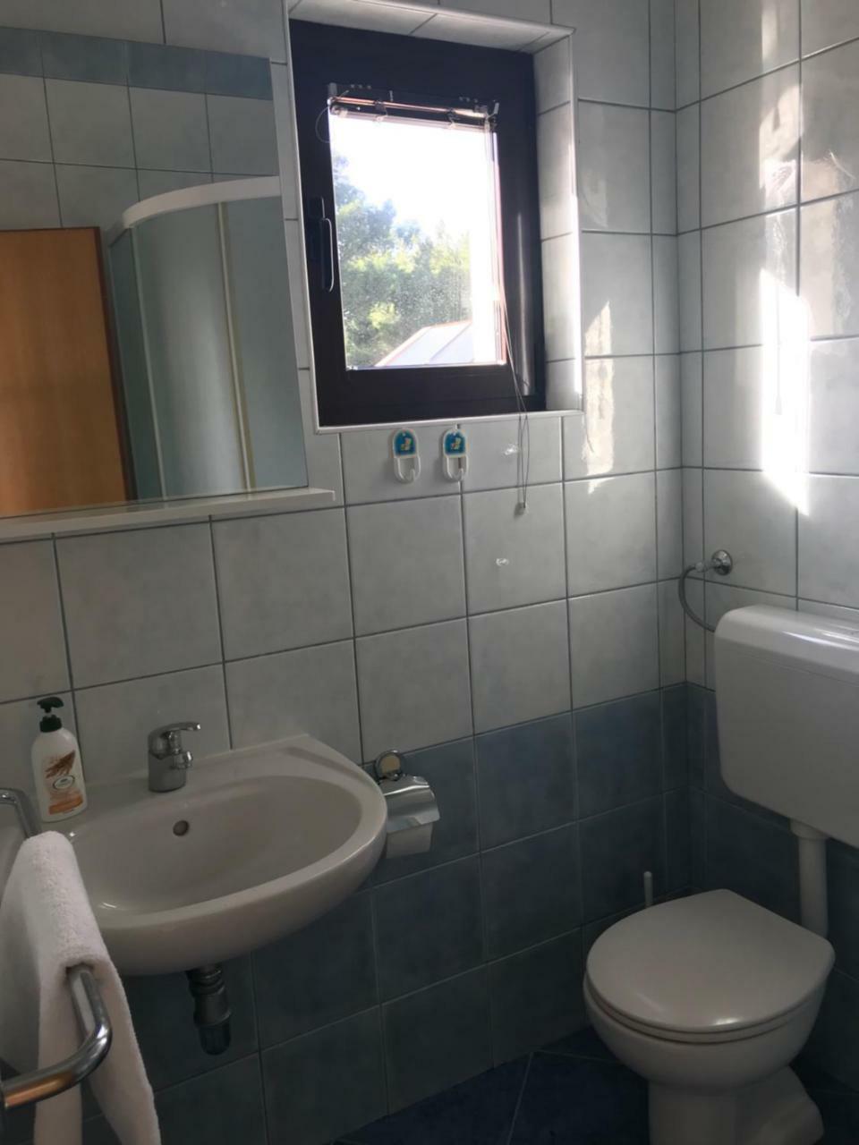 Apartman Ive Starigrad Paklenica Exterior foto